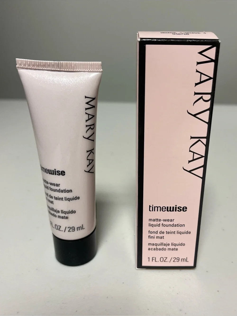 RETIRED MARY KAY Liquid Foundation Bronze 4 TimeWise Matte-Wear 29ML Discountinu